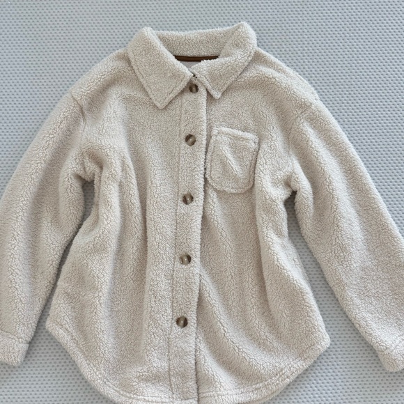 UGG Women's Koolaburra oversized cozy button up Sherpa Jacket in birch, medium - Picture 7 of 10